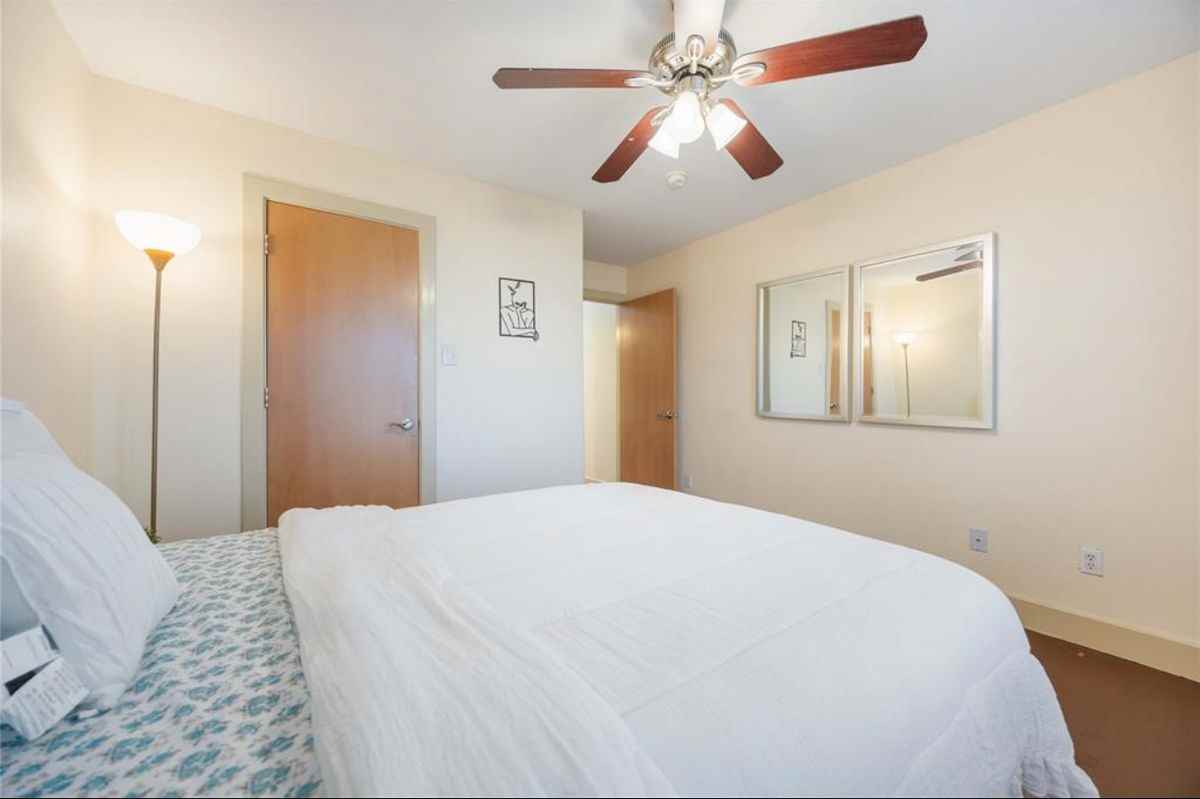 3408 St Emanuel St - Photo 3 of 9