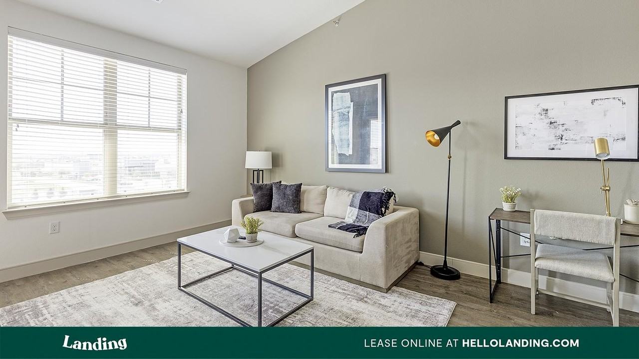 3235 Heritage Trail - Photo 2 of 50