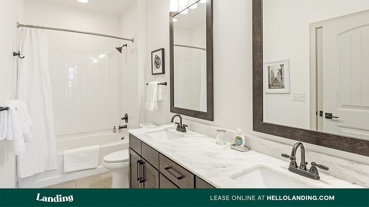 3235 Heritage Trail - Photo 3 of 50