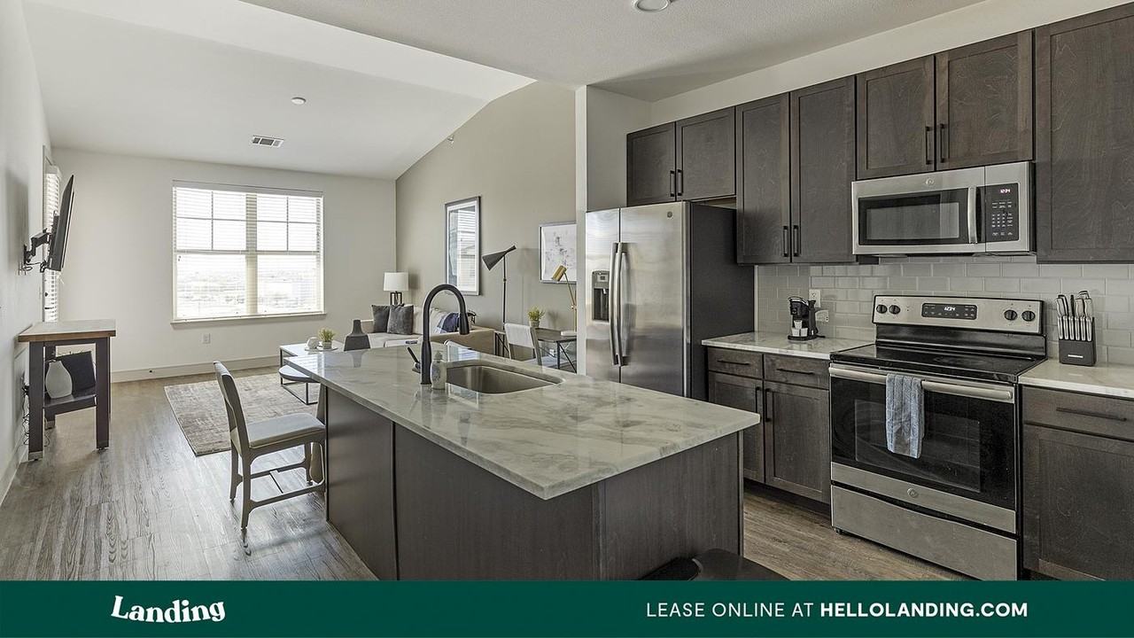 3235 Heritage Trail - Photo 7 of 50