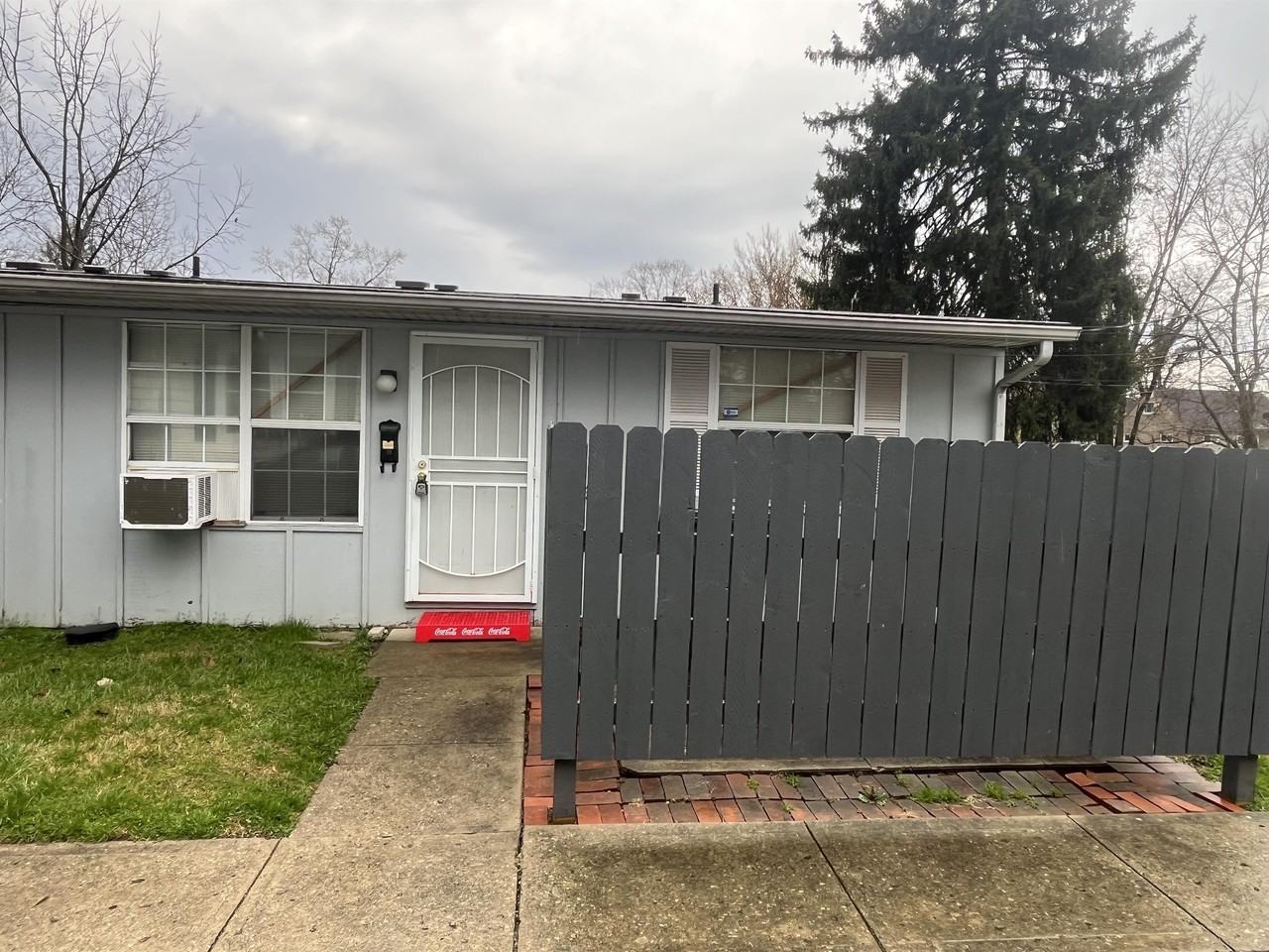 593 South Napoleon Avenue #2