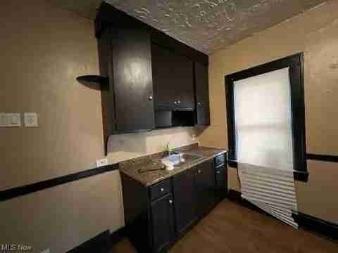 1007 Nathaniel Rd - Photo 2 of 7