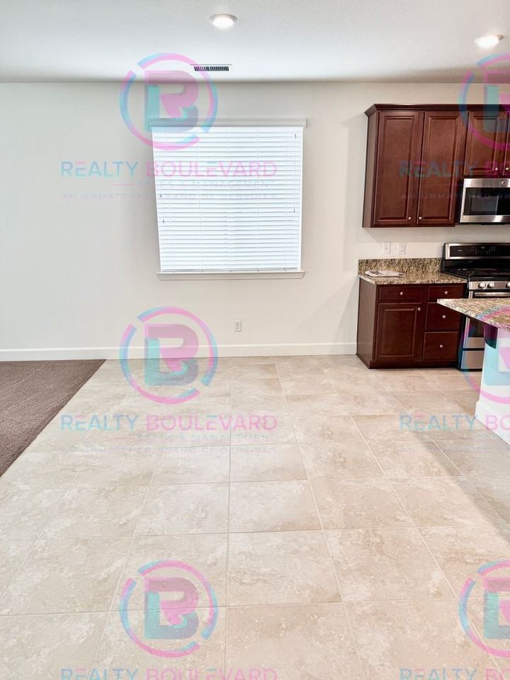 7280 Quill Dr - Photo 5 of 24