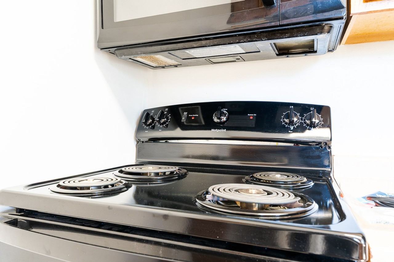 391 Main St - Photo 3 of 13