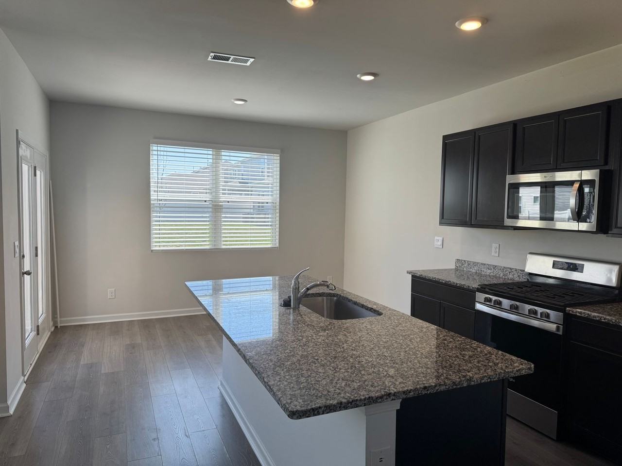 7704 Stapleton Chase Dr - Photo 5 of 31