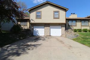 featured image of 121 N Saxony Dr