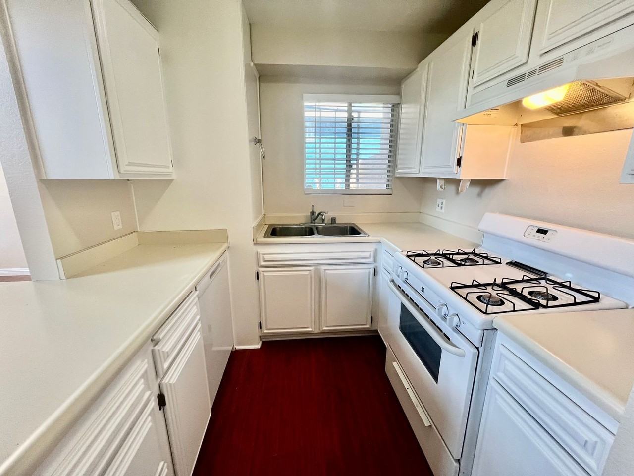 17441 Ryan Ave - Photo 6 of 17