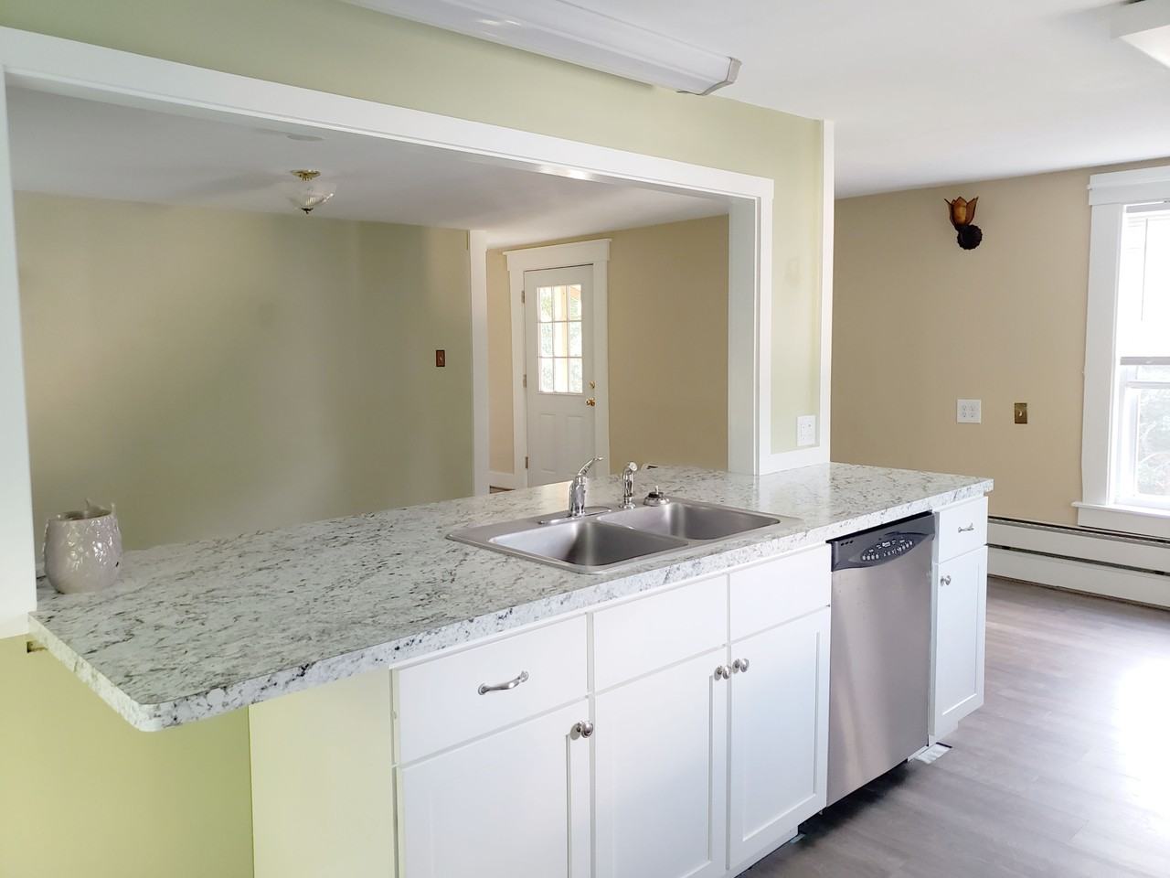 110 Park Ave #FL2 - Photo 2 of 27