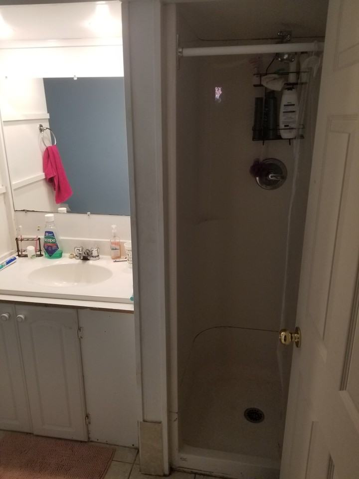 101 Roehampton Avenue - Photo 7 of 9