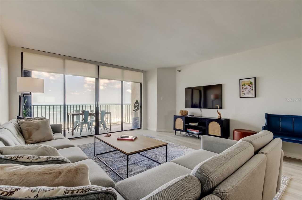 1290 Gulf Blvd #1102 - Photo 3 of 50