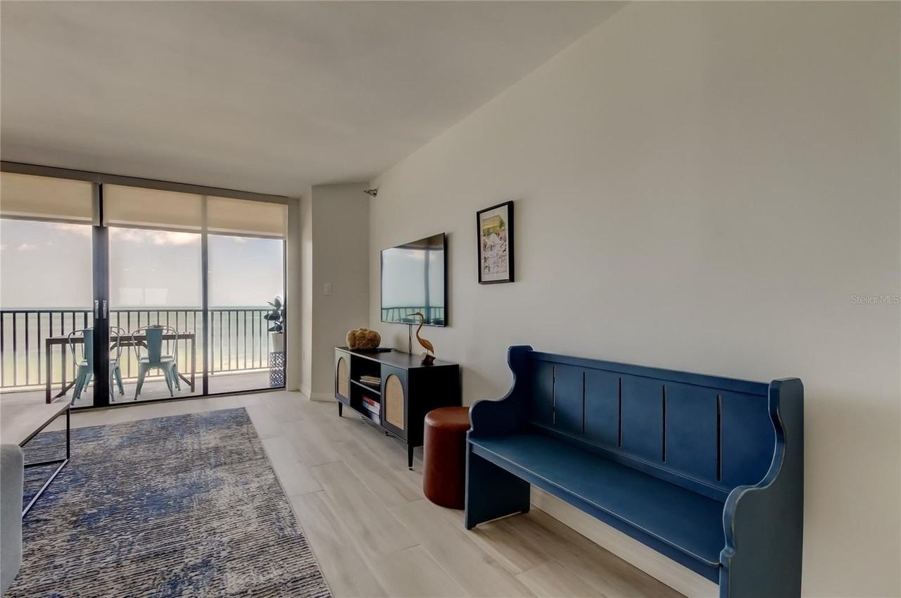 1290 Gulf Blvd #1102 - Photo 6 of 50