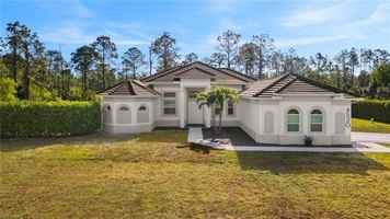 featured image of 4520 12th St Ne