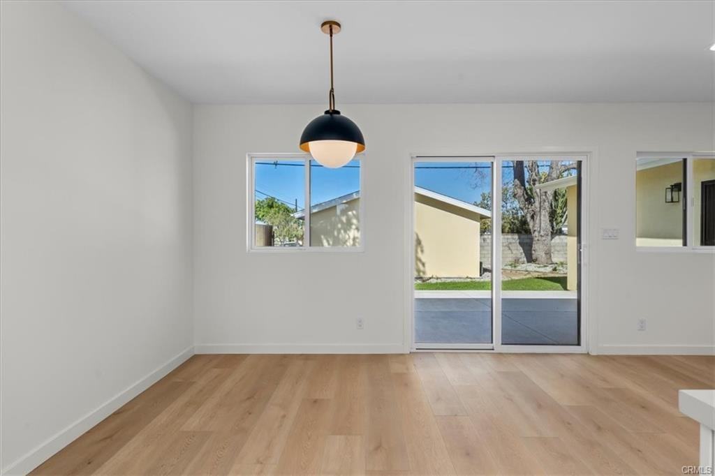 1323 Hickory Ave - Photo 3 of 8