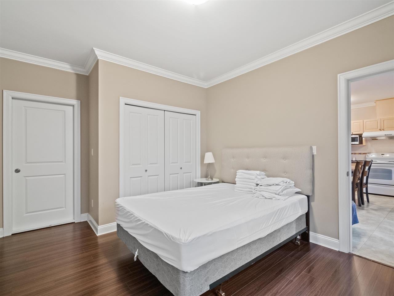 Ash St & Granville Ave ##3Br - Photo 4 of 9