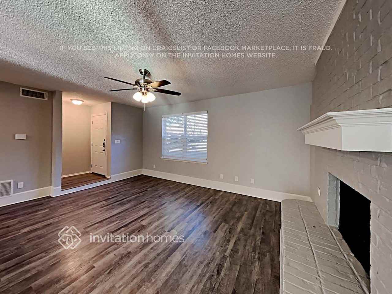 4820 Butterfield Rd - Photo 5 of 19