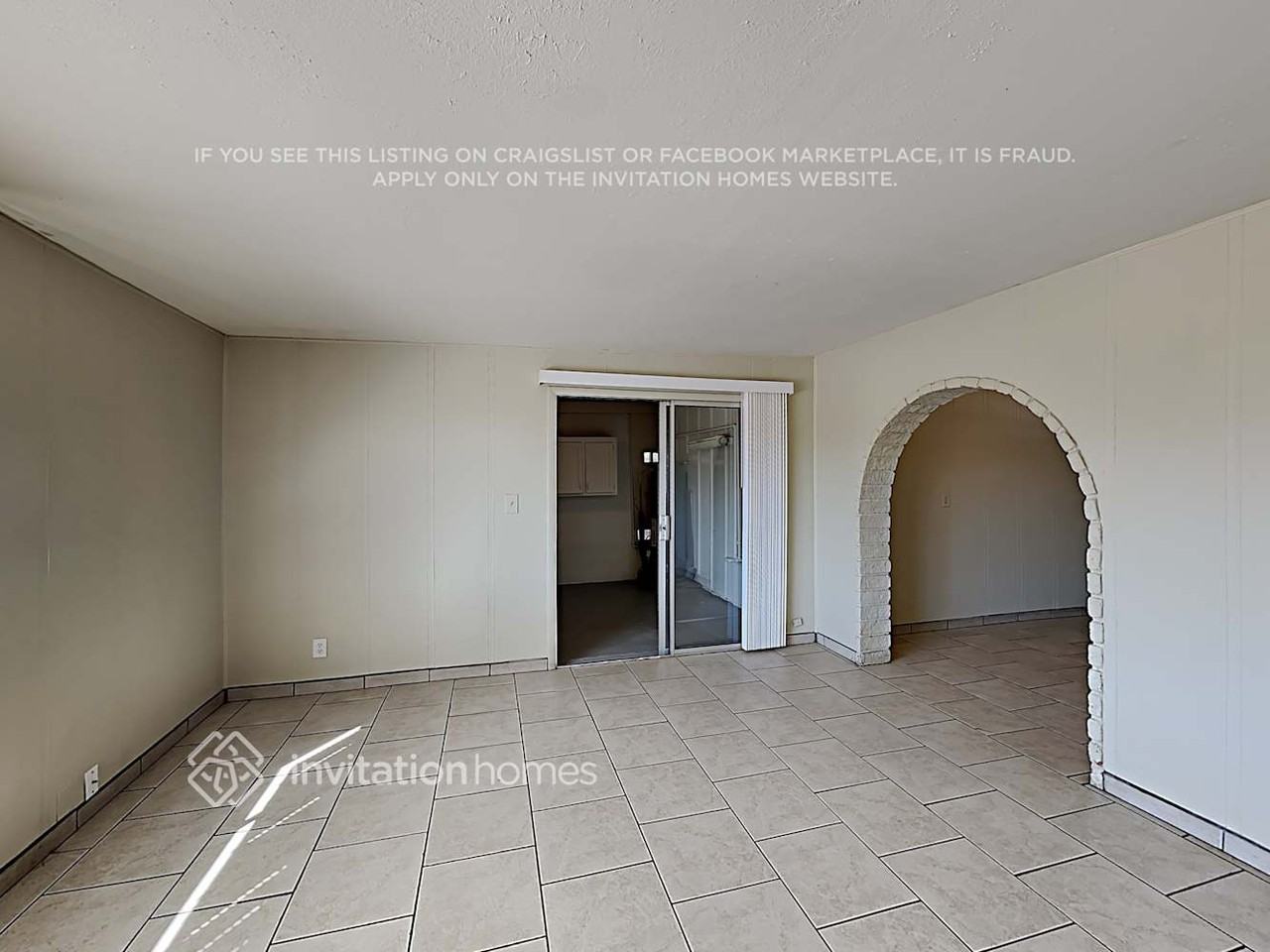 4147 W Flower St - Photo 5 of 16