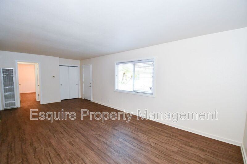 5009 Nautilus St #5 - Photo 2 of 8