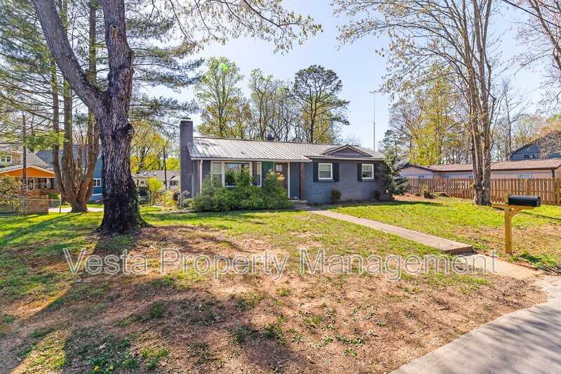 2 Mardell Cir - Photo 3 of 43