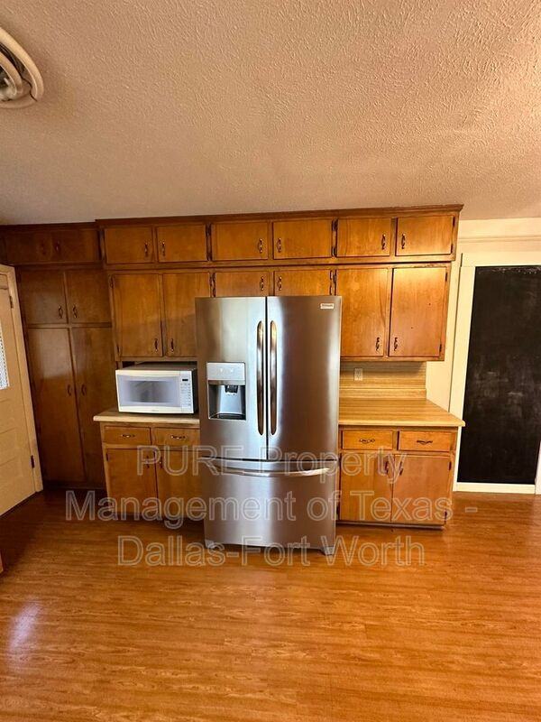 2113 Williams Pl - Photo 3 of 32