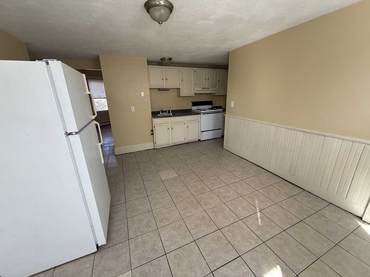 27 Salem Street - Photo 2 of 12