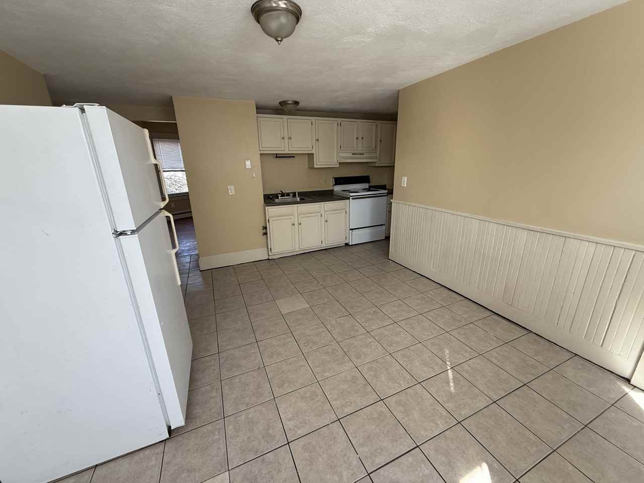 27 Salem Street - Photo 3 of 12