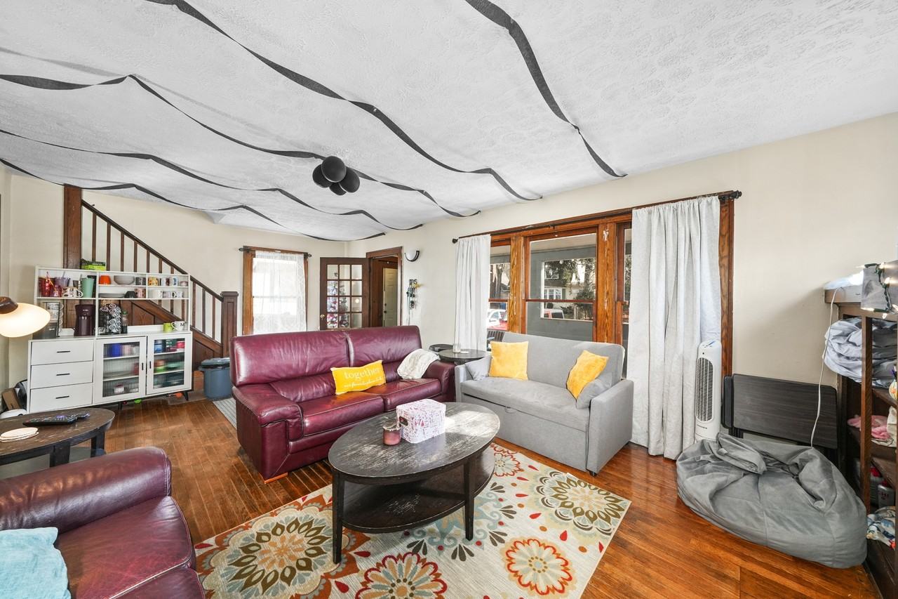 114 Linden St - Photo 5 of 50