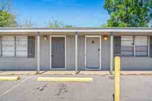 featured image of 500 E Craven Ave