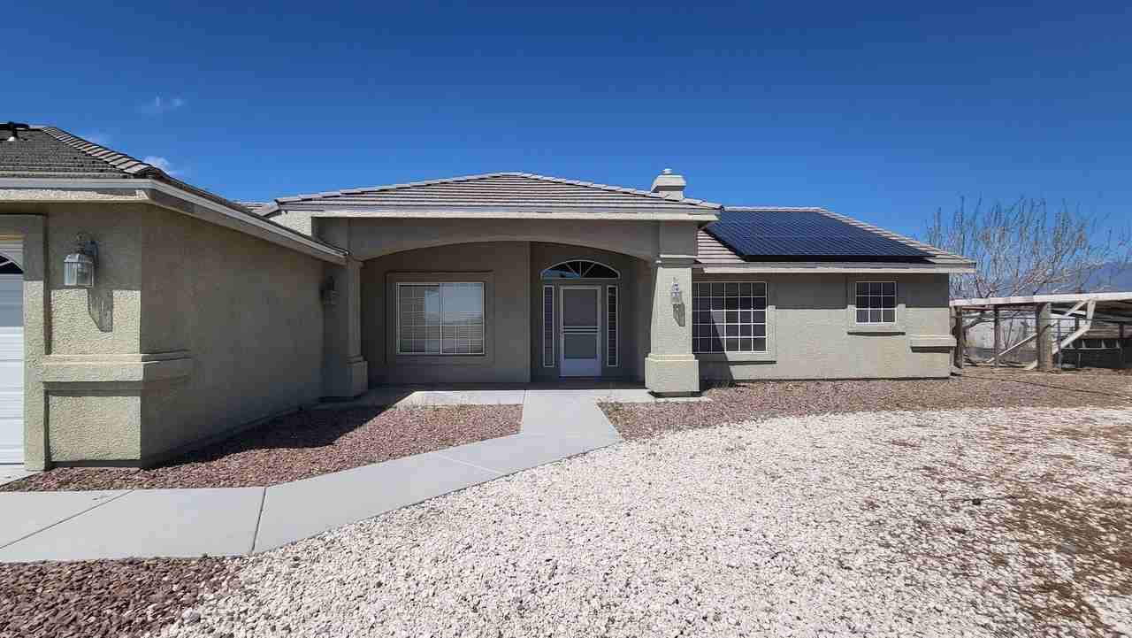 2110 E Fuchsia St - Photo 6 of 50