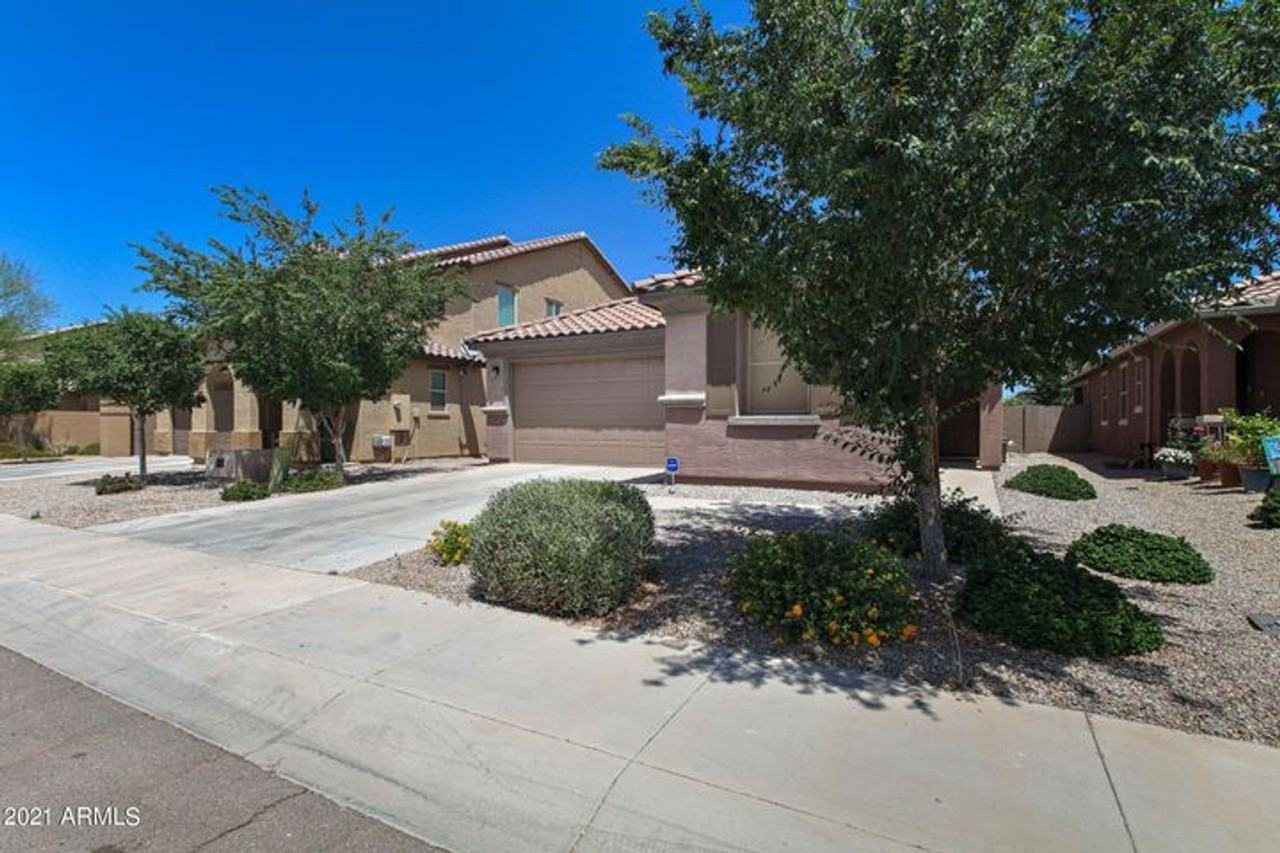 40876 W Tamara Ln - Photo 3 of 42