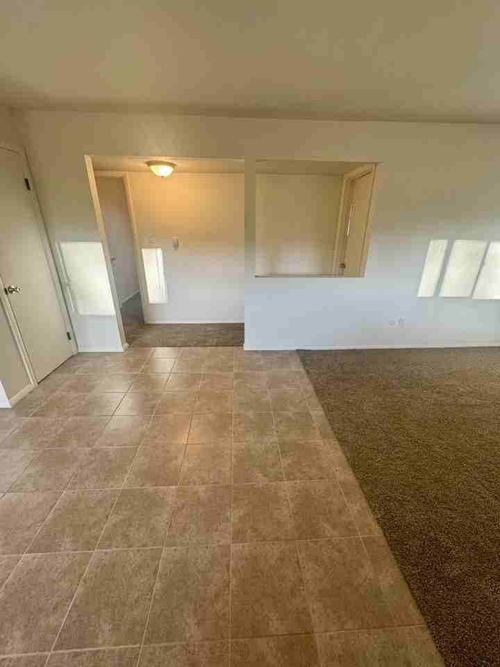 2625 N Chestnut St - Photo 4 of 26