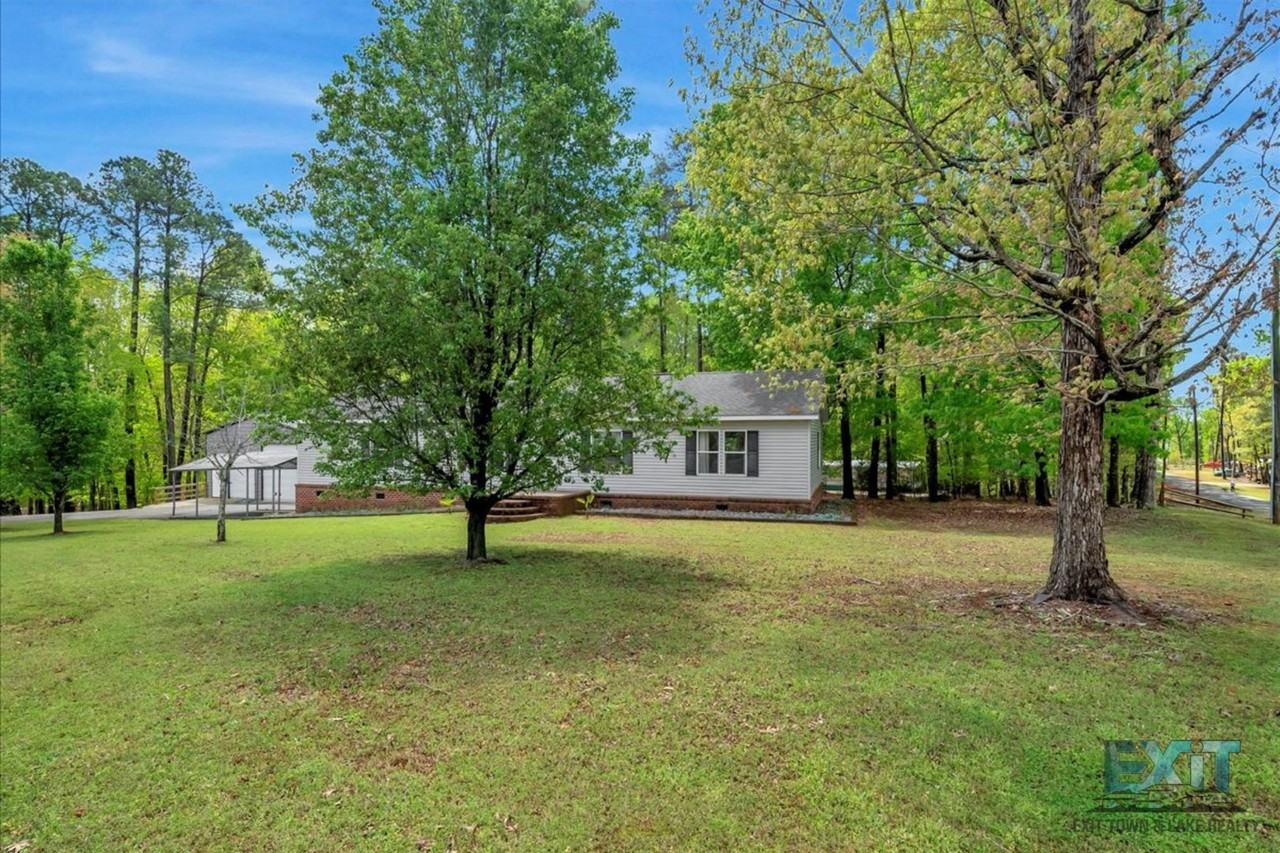 226 Wildwood Cir - Photo 3 of 33