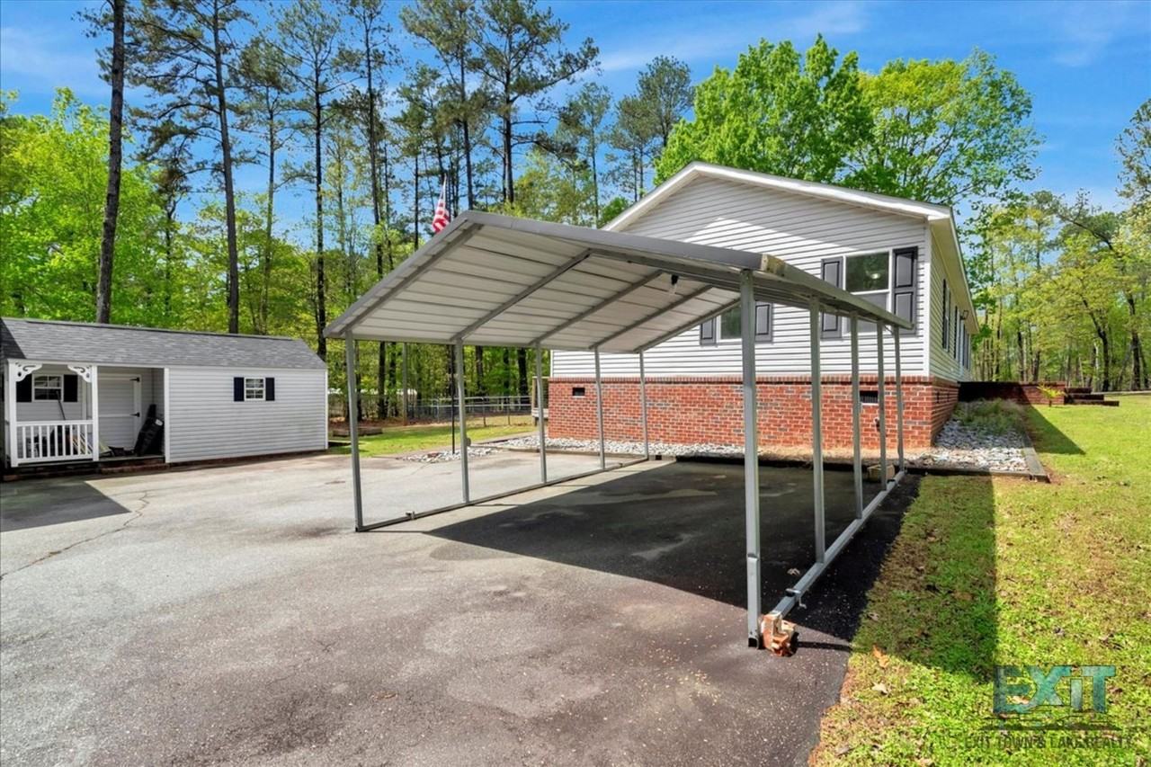 226 Wildwood Cir - Photo 4 of 33