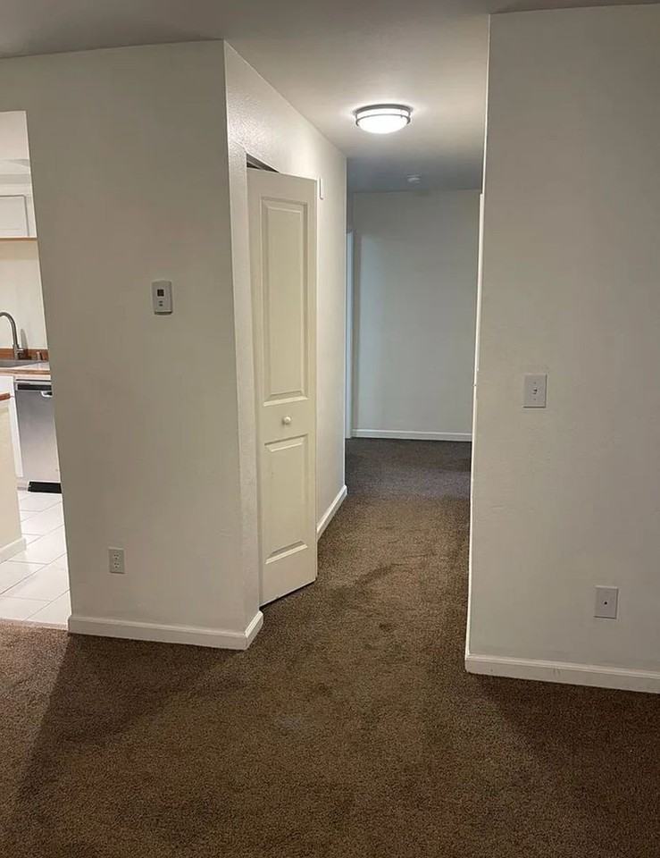 4670 Reka Dr #G11 - Photo 6 of 7