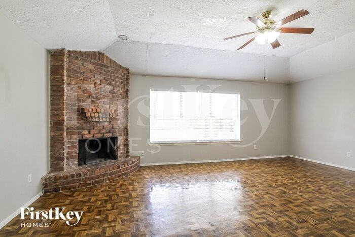 10114 Rustic Gate Rd - Photo 3 of 15