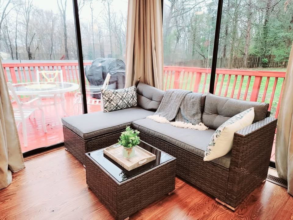 5303 West Friendly Avenue - Photo 2 of 24
