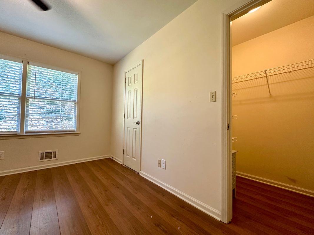 759 Mockingbird Ln ##200 - Photo 4 of 19