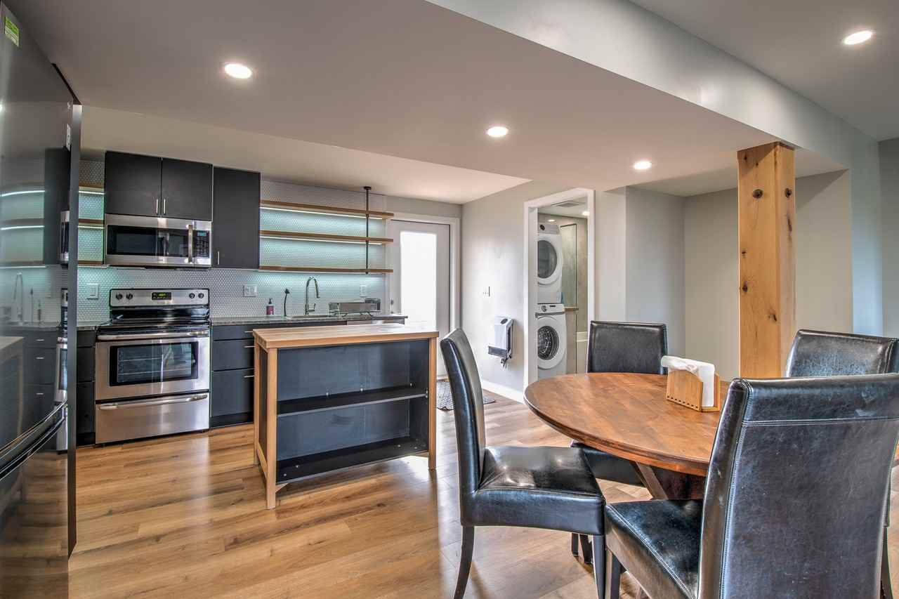 2457 15 St Lowr - Photo 2 of 20