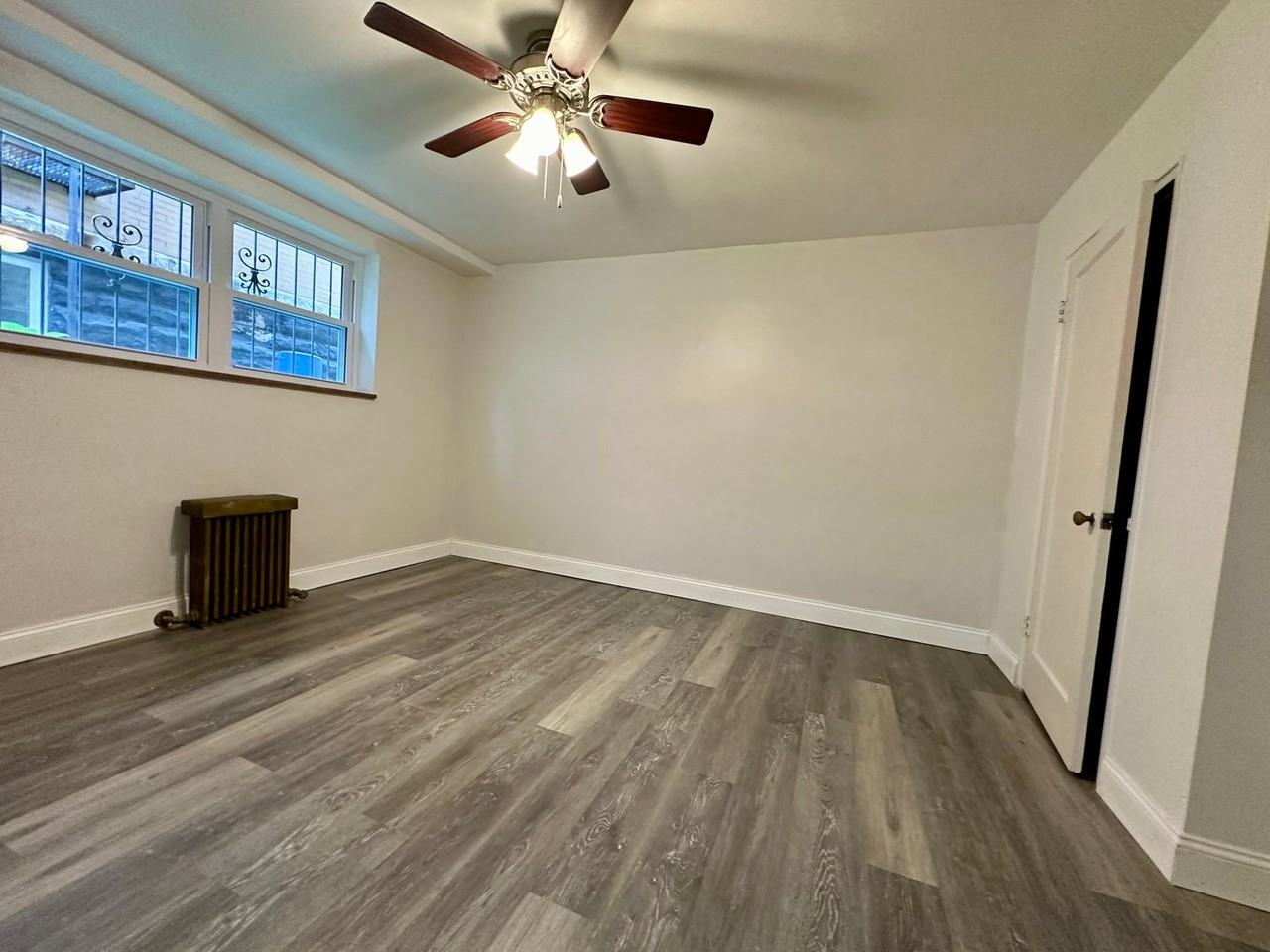 5927wal - Photo 6 of 26