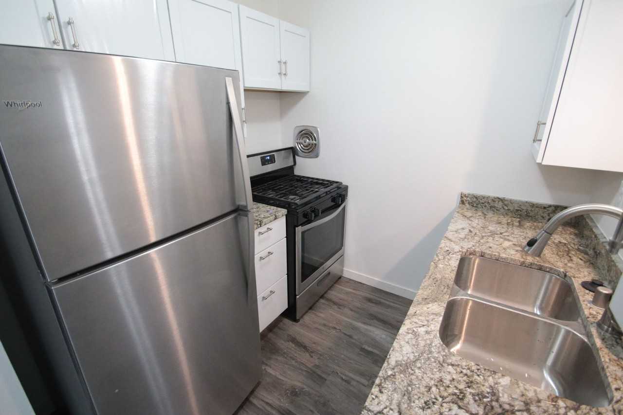 2545 2545 N. Cramer - 308 #308 - Photo 2 of 11