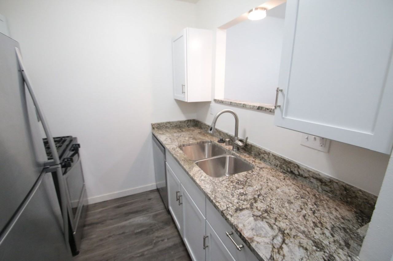 2545 2545 N. Cramer - 308 #308 - Photo 3 of 11