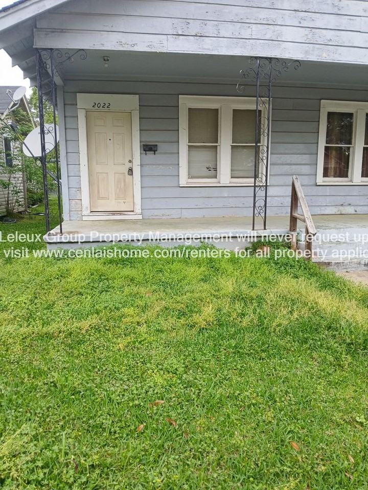 2022 Vance Ave - Photo 2 of 8