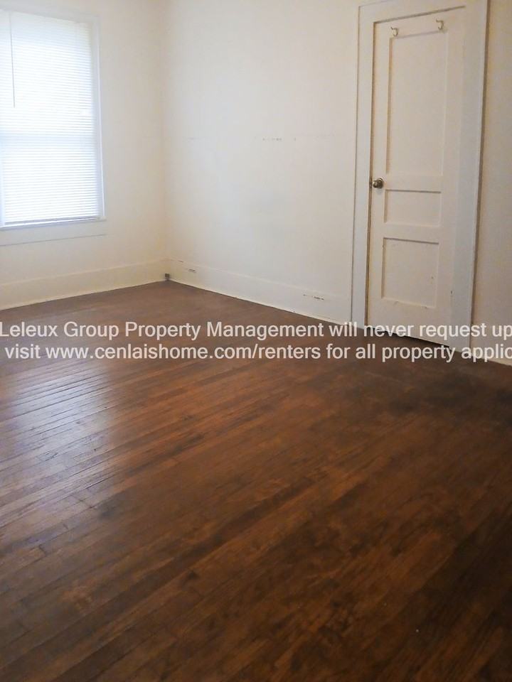 2022 Vance Ave - Photo 6 of 8