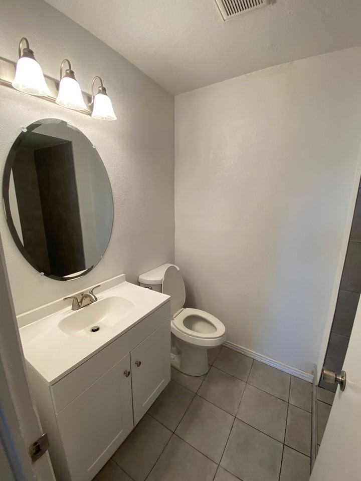 805 Chile Pl - Photo 5 of 12