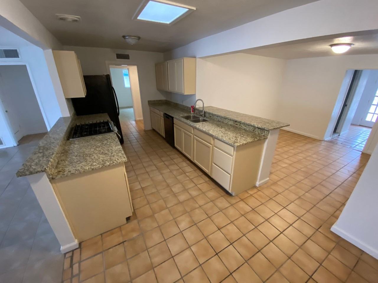 805 Chile Pl - Photo 7 of 12