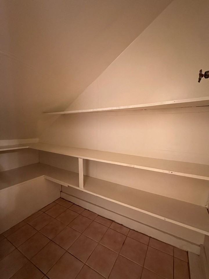 108 E Lee St - Photo 2 of 20