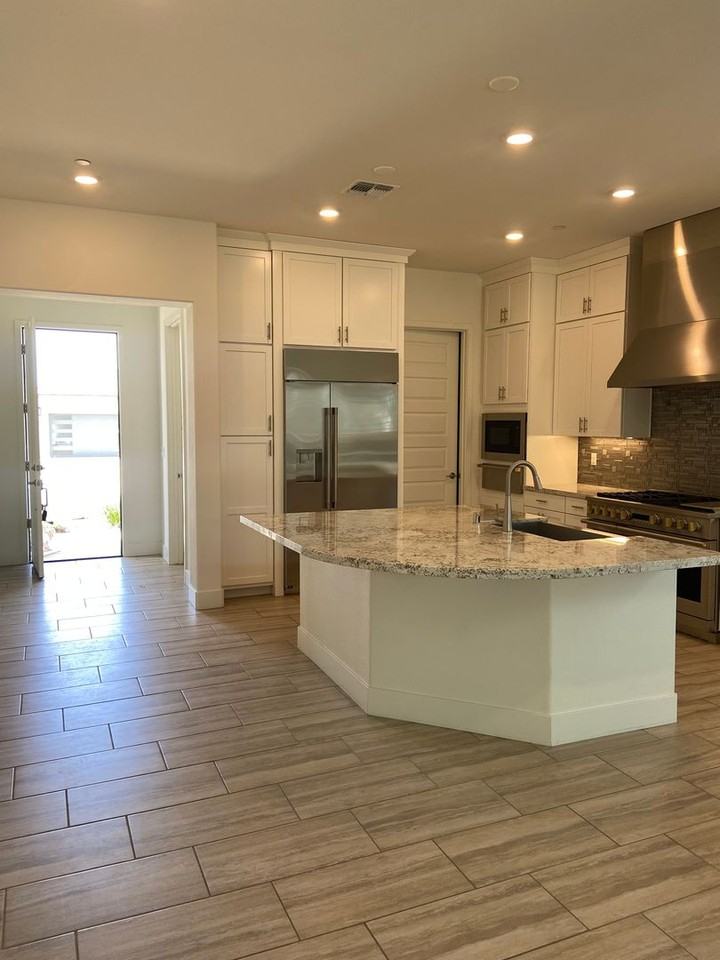 5011 Murieta Pl - Photo 5 of 50