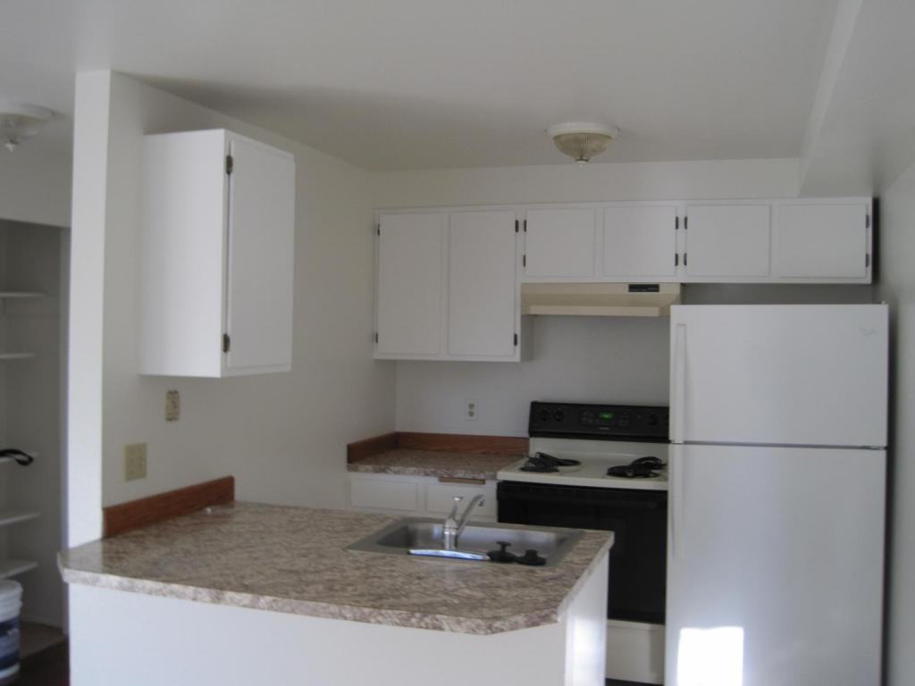 9010 Henderson Pl Sw - Photo 7 of 12