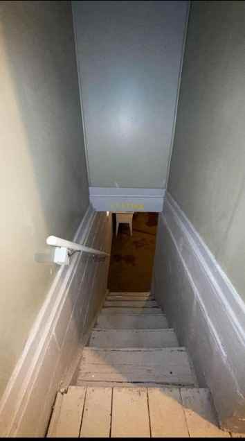 1166 Mount St - Photo 5 of 14
