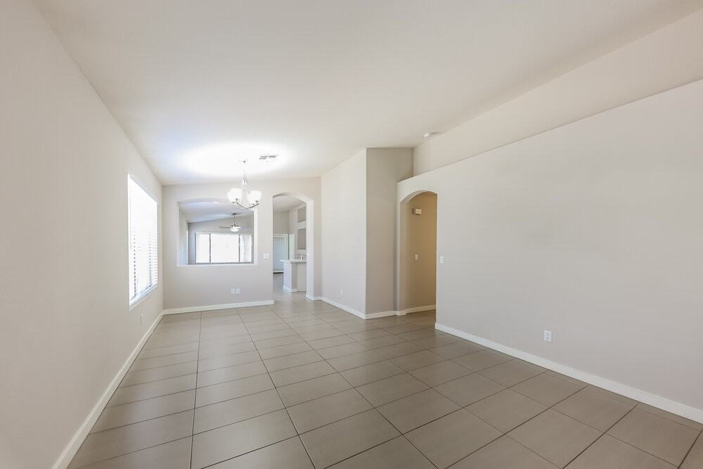 10765 W Monte Vista Rd - Photo 3 of 16