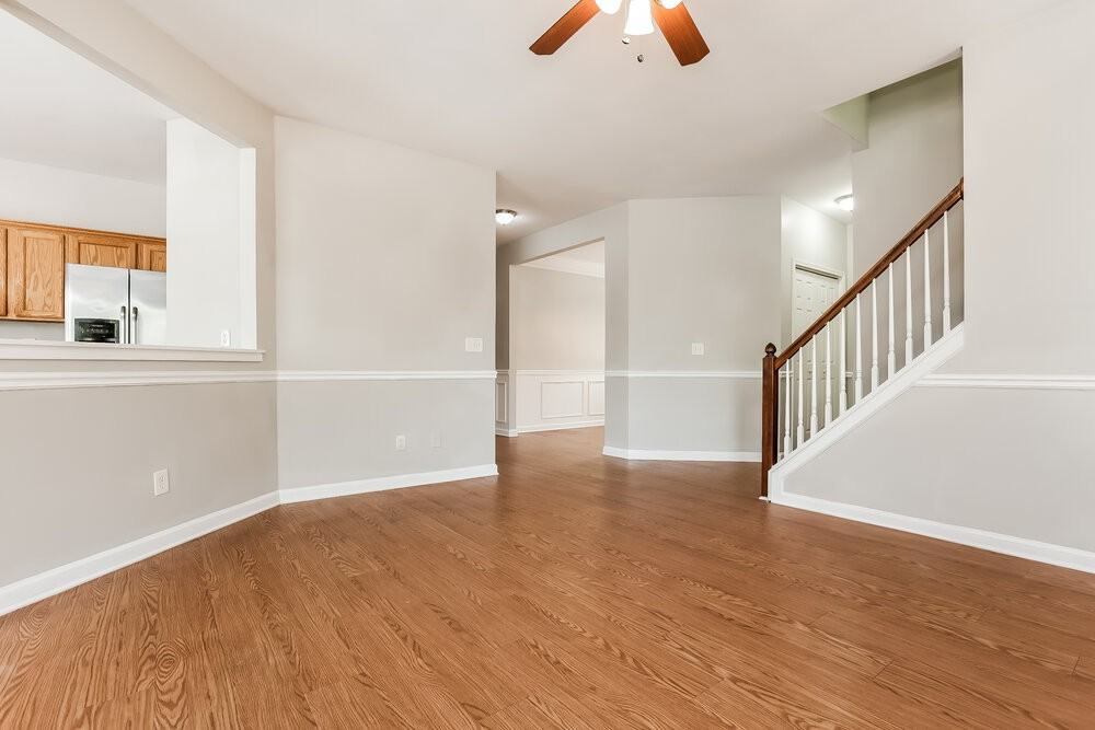 439 Heathcliff Ct - Photo 5 of 17